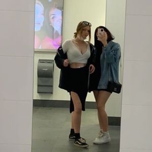 Meet your Posher, Caitlyn